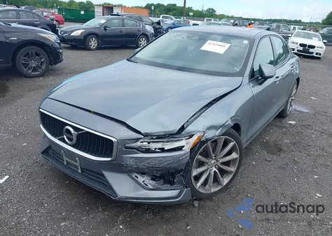 2020 Volvo S60 T6 Momentum from USA, damaged, VIN 7JRA22TK2LG065825